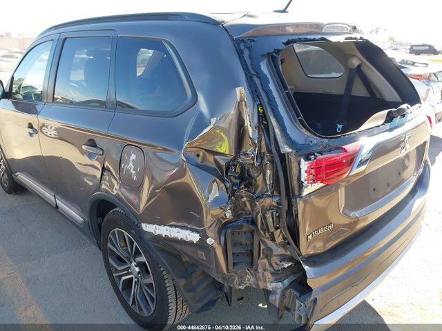 JA4AD3A37GZ000872 Mitsubishi Outlander Sel