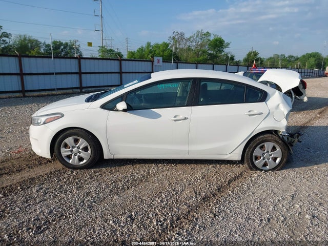 Продажа на аукционе авто 2017 Kia Forte Lx, vin: 3KPFK4A79HE066816, номер лота: 44842881
