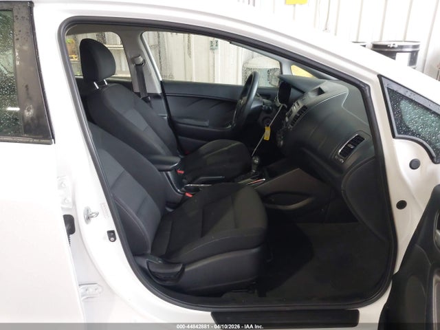 Продажа на аукционе авто 2017 Kia Forte Lx, vin: 3KPFK4A79HE066816, номер лота: 44842881