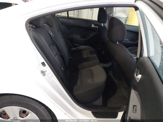 Продажа на аукционе авто 2017 Kia Forte Lx, vin: 3KPFK4A79HE066816, номер лота: 44842881