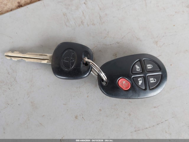 Продажа на аукционе авто 2019 Toyota Sienna Le 7 Passenger, vin: 5TDKZ3DC4KS995788, номер лота: 44842884