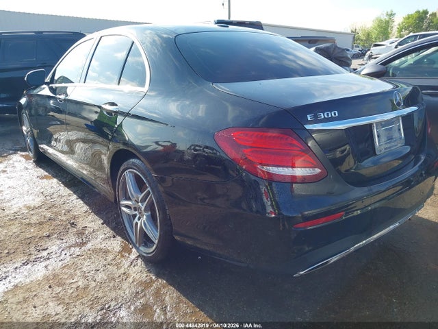 Продажа на аукционе авто 2018 Mercedes-benz E 300, vin: WDDZF4JB3JA385648, номер лота: 44842919