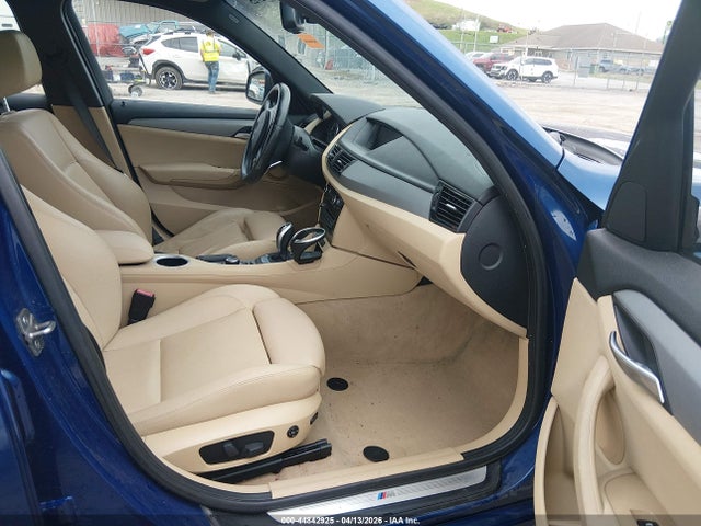 Продажа на аукционе авто 2015 Bmw X1 Xdrive28i, vin: WBAVL1C58FVY27585, номер лота: 44842925