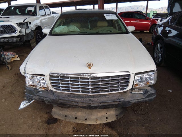 Продажа на аукционе авто 1998 Cadillac Deville Standard, vin: 1G6KD54Y1WU737870, номер лота: 44842938