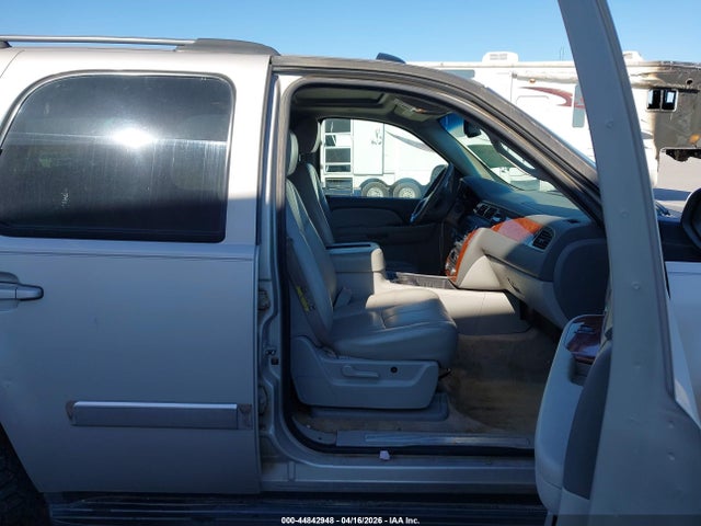 Продажа на аукционе авто 2007 Chevrolet Tahoe Lt, vin: 1GNFK13007R136986, номер лота: 44842948