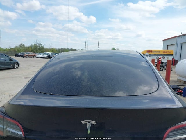 2024 Tesla Model Y Long Range Single Motor Rear-wheel Drive/rwd მანქანა იყიდება აუქციონზე, vin: 7SAYGDEDXRF087957, აუქციონის ნომერი: 44842973