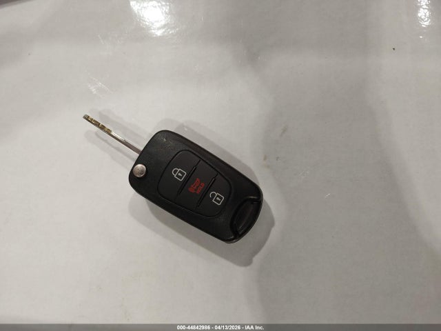44842986 :رقم المزاد ، KNDJT2A52C7465926 vin ، 2012 Kia Soul مزاد بيع
