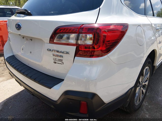 Продаж на аукціоні авто 2019 Subaru Outback 3.6r Touring, vin: 4S4BSETC5K3362697, номер лоту: 44843003