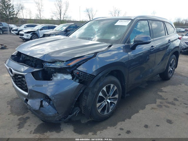 44843054 :رقم المزاد ، 5TDGZRBH0NS176952 vin ، 2022 Toyota Highlander Xle مزاد بيع