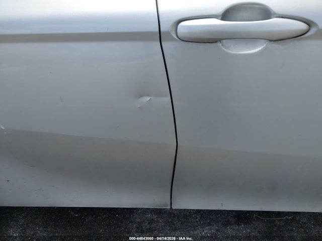 2022 Toyota Camry Le მანქანა იყიდება აუქციონზე, vin: 4T1C11AK1NU055049, აუქციონის ნომერი: 44843060