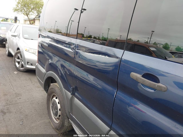 1FMZK1ZM5FKA85407 Ford Transit-150 Xl