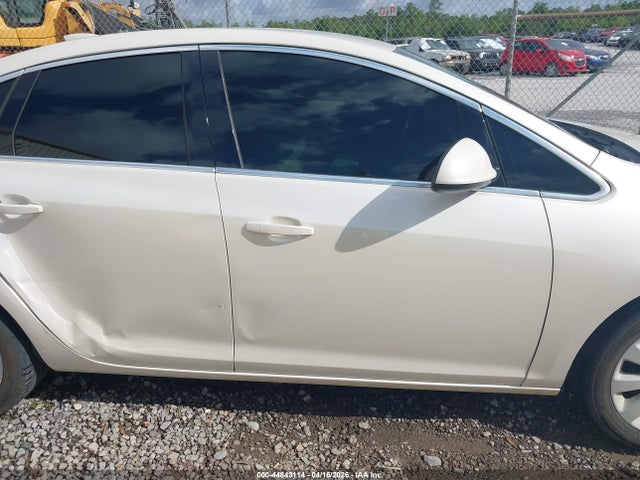 1G4PP5SK6G4125153 Buick Verano