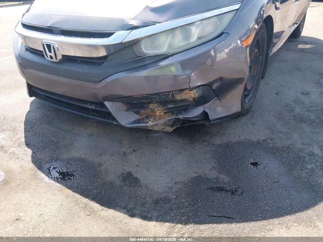 44843143 :رقم المزاد ، 2HGFC2F55HH555101 vin ، 2017 Honda Civic Lx مزاد بيع