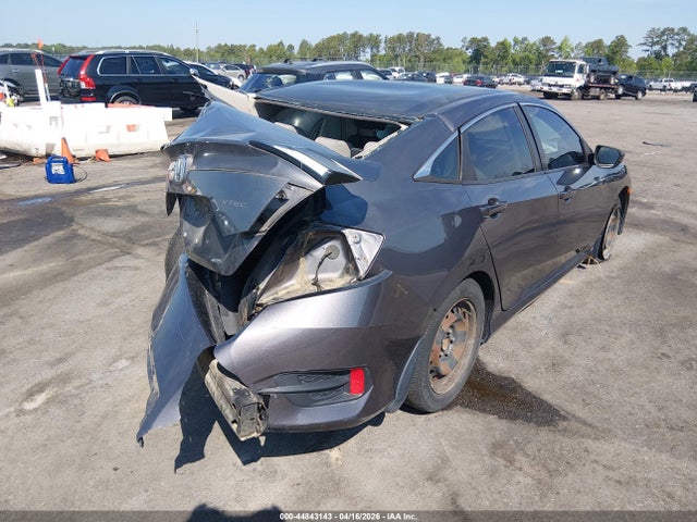 44843143 :رقم المزاد ، 2HGFC2F55HH555101 vin ، 2017 Honda Civic Lx مزاد بيع