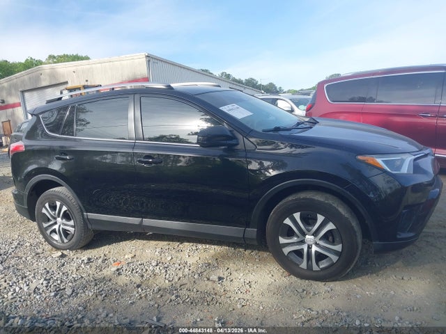 2017 Toyota Rav4 Le მანქანა იყიდება აუქციონზე, vin: 2T3BFREV2HW602633, აუქციონის ნომერი: 44843148