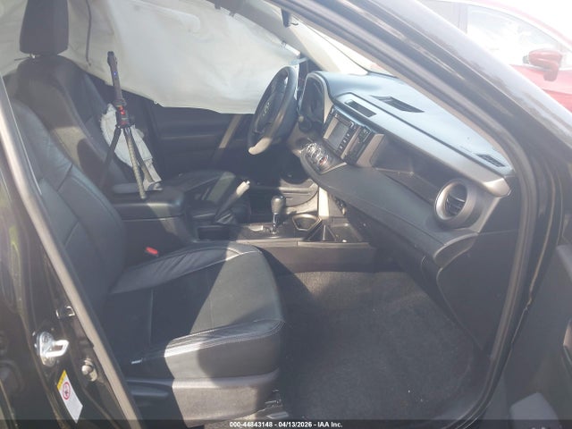 2017 Toyota Rav4 Le მანქანა იყიდება აუქციონზე, vin: 2T3BFREV2HW602633, აუქციონის ნომერი: 44843148
