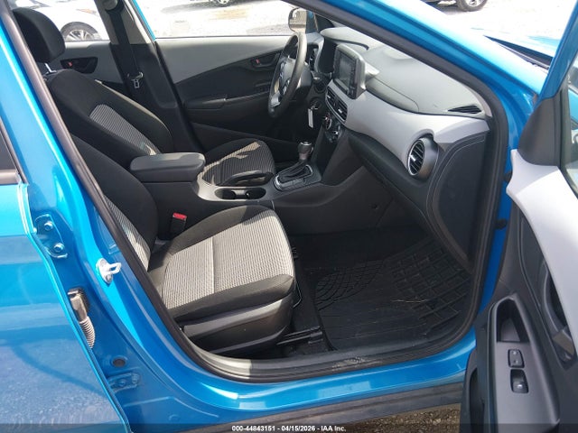 44843151 :رقم المزاد ، KM8K12AA9LU484123 vin ، 2020 Hyundai Kona Se مزاد بيع