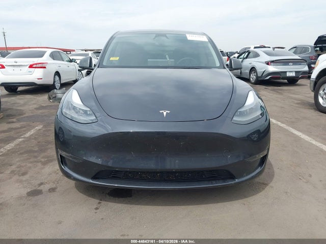 Продажа на аукционе авто 2024 Tesla Model Y Performance Dual Motor All-wheel Drive, vin: 7SAYGDEF8RA286584, номер лота: 44843161