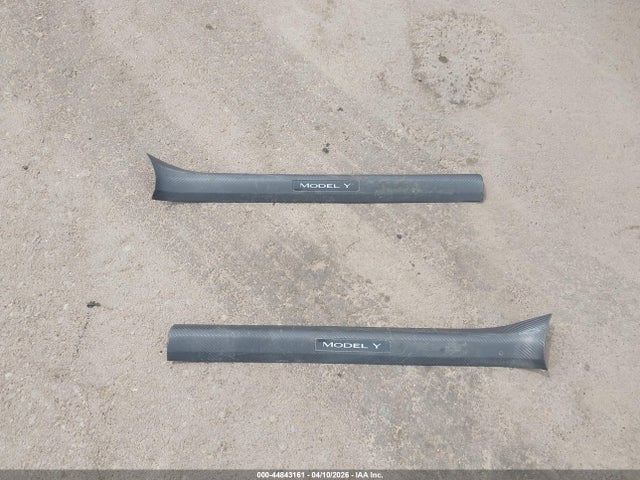 Продажа на аукционе авто 2024 Tesla Model Y Performance Dual Motor All-wheel Drive, vin: 7SAYGDEF8RA286584, номер лота: 44843161