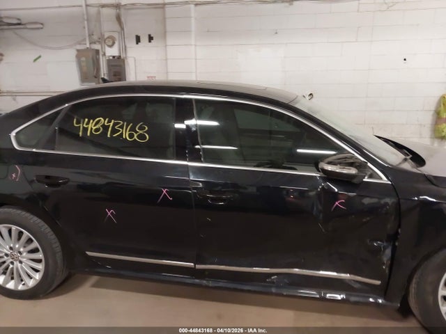 44843168 :رقم المزاد ، 1VWBT7A3XHC039154 vin ، 2017 Volkswagen Passat 1.8t Se مزاد بيع