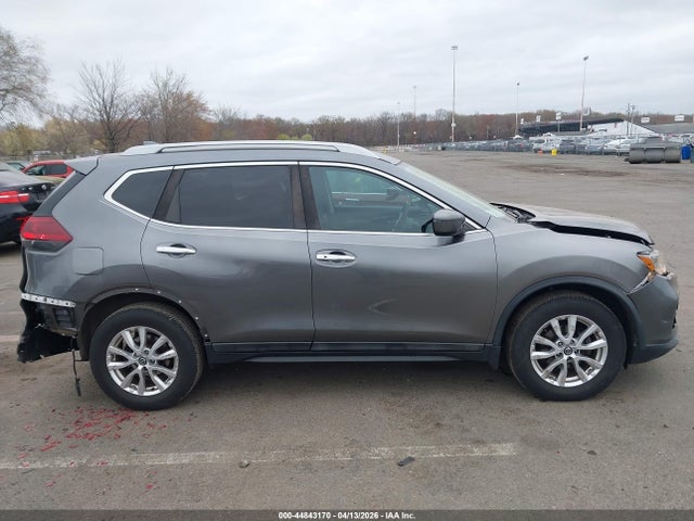 2018 Nissan Rogue Sv მანქანა იყიდება აუქციონზე, vin: 5N1AT2MV5JC776245, აუქციონის ნომერი: 44843170