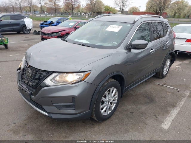 2018 Nissan Rogue Sv მანქანა იყიდება აუქციონზე, vin: 5N1AT2MV5JC776245, აუქციონის ნომერი: 44843170