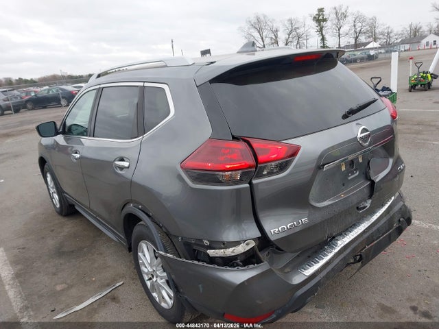 2018 Nissan Rogue Sv მანქანა იყიდება აუქციონზე, vin: 5N1AT2MV5JC776245, აუქციონის ნომერი: 44843170