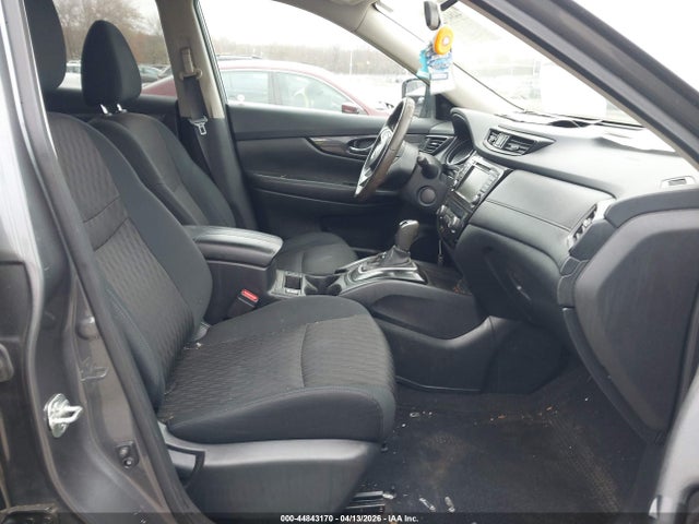 2018 Nissan Rogue Sv მანქანა იყიდება აუქციონზე, vin: 5N1AT2MV5JC776245, აუქციონის ნომერი: 44843170