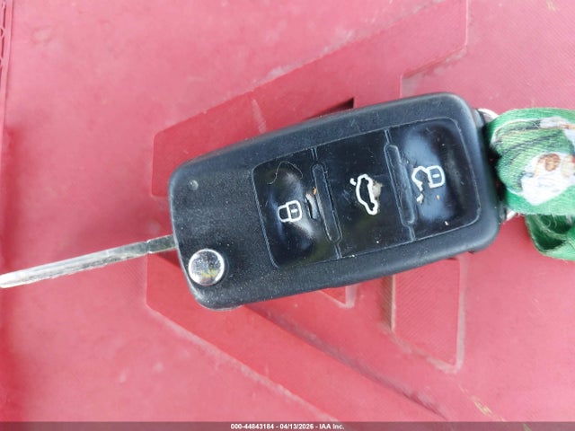 44843184 :رقم المزاد ، 3VWDZ7AJ7BM343635 vin ، 2011 Volkswagen Jetta 2.5l Se مزاد بيع
