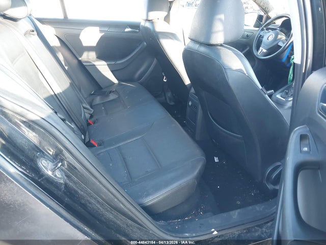 44843184 :رقم المزاد ، 3VWDZ7AJ7BM343635 vin ، 2011 Volkswagen Jetta 2.5l Se مزاد بيع