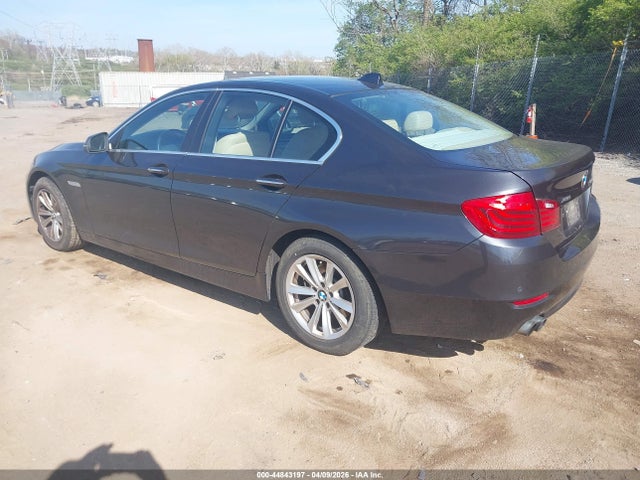 2014 BMW 528I WBA5A7C55ED613635 Photo 2