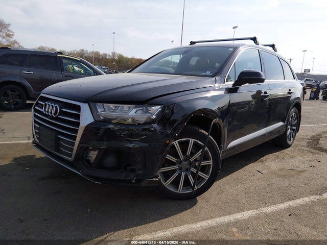 Продажа на аукционе авто 2017 Audi Q7 3.0t Premium, vin: WA1LAAF70HD057298, номер лота: 44843218