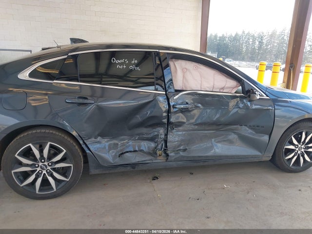 1G1ZG5ST4MF063380 Chevrolet Malibu Fwd Rs