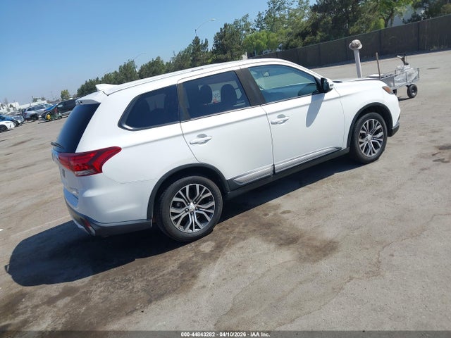 Продаж на аукціоні авто 2017 Mitsubishi Outlander Se/sel, vin: JA4AD3A33HZ058690, номер лоту: 44843282