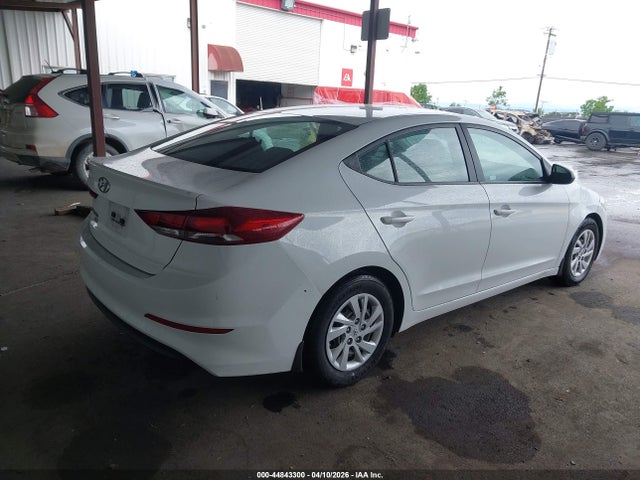 2018 Hyundai Elantra Se მანქანა იყიდება აუქციონზე, vin: 5NPD74LF8JH320577, აუქციონის ნომერი: 44843300