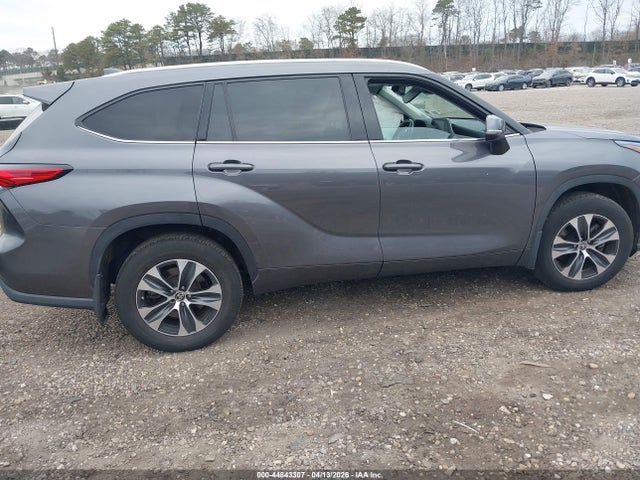 Aukcja sprzedaży 2021 Toyota Highlander Xle, vin: 5TDGZRBH6MS539141, numer aukcji: 44843307