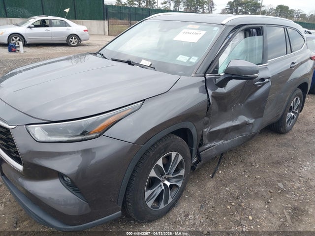 Aukcja sprzedaży 2021 Toyota Highlander Xle, vin: 5TDGZRBH6MS539141, numer aukcji: 44843307