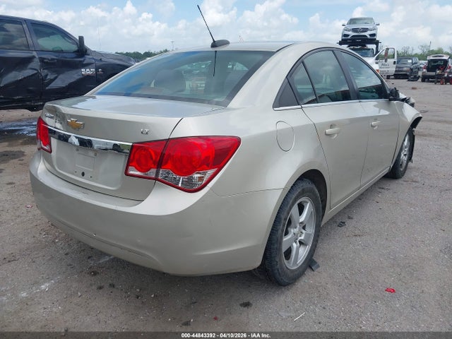 44843392 :رقم المزاد ، 1G1PC5SB4F7167231 vin ، 2015 Chevrolet Cruze 1lt Auto مزاد بيع