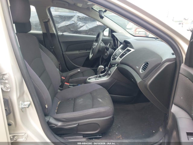 44843392 :رقم المزاد ، 1G1PC5SB4F7167231 vin ، 2015 Chevrolet Cruze 1lt Auto مزاد بيع