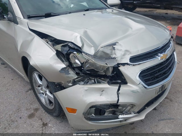 44843392 :رقم المزاد ، 1G1PC5SB4F7167231 vin ، 2015 Chevrolet Cruze 1lt Auto مزاد بيع