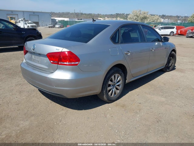 Aukcja sprzedaży 2014 Volkswagen Passat 1.8t S, vin: 1VWAT7A34EC061593, numer aukcji: 44843406