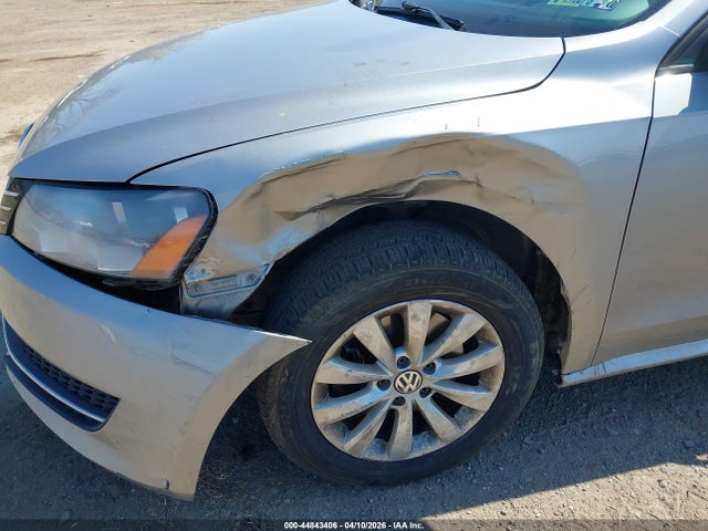 Aukcja sprzedaży 2014 Volkswagen Passat 1.8t S, vin: 1VWAT7A34EC061593, numer aukcji: 44843406