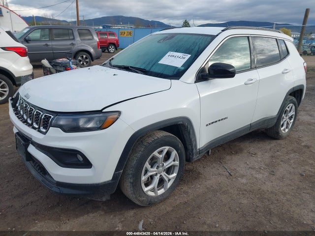 Jeep Compass Latitude 4x4 2024 3C4NJDBN0RT111053 Image 2