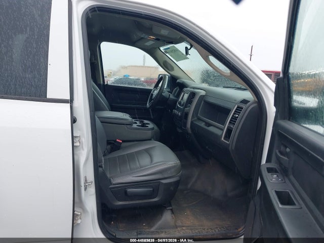 Продаж на аукціоні авто 2018 Ram 1500 Tradesman  4x2 5'7 Box, vin: 1C6RR6KG5JS296558, номер лоту: 44843439