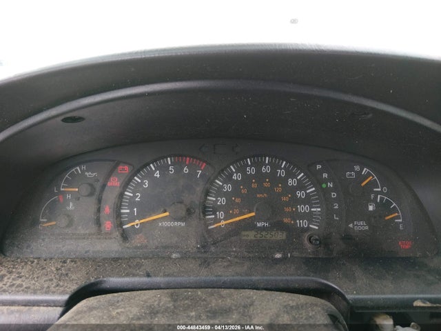 Aukcja sprzedaży 2004 Toyota Tundra Sr5 V8, vin: 5TBBT44154S448806, numer aukcji: 44843459