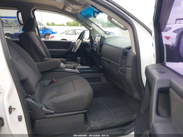 2014 Nissan Titan Sv მანქანა იყიდება აუქციონზე, vin: 1N6BA0ED6EN518025, აუქციონის ნომერი: 44843491