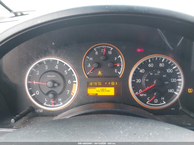 2014 Nissan Titan Sv მანქანა იყიდება აუქციონზე, vin: 1N6BA0ED6EN518025, აუქციონის ნომერი: 44843491