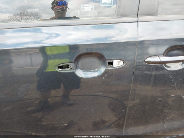 44843505 :رقم المزاد ، KNDMB5C17G6171655 vin ، 2016 Kia Sedona Lx مزاد بيع