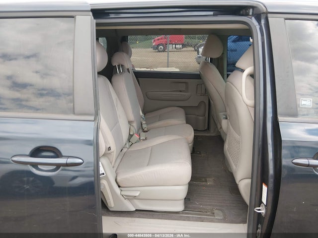 44843505 :رقم المزاد ، KNDMB5C17G6171655 vin ، 2016 Kia Sedona Lx مزاد بيع