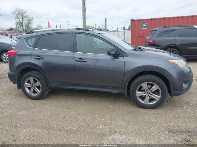 2015 Toyota Rav4 Xle მანქანა იყიდება აუქციონზე, vin: JTMRFREV9FJ046637, აუქციონის ნომერი: 44843527